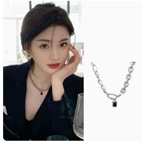 Rectangle Chunky Alloy Choker Pendant