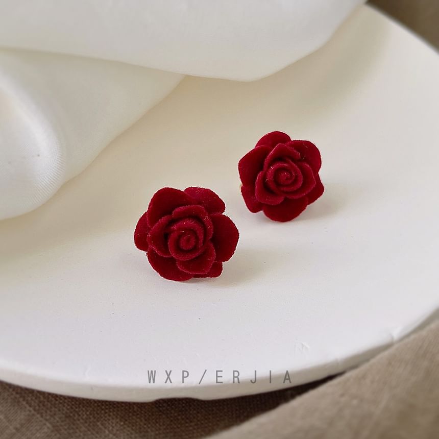 Rose Ear Flocking Cuff Alloy