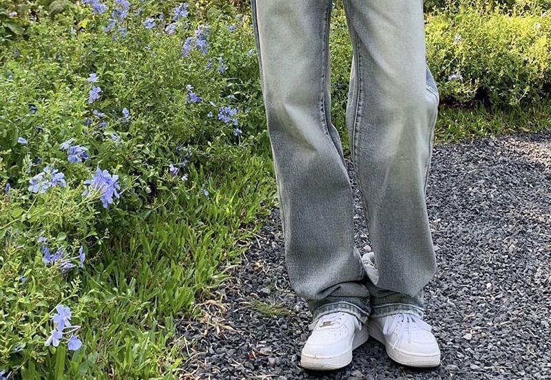 Loose Rise Fit Washed Mid Jeans