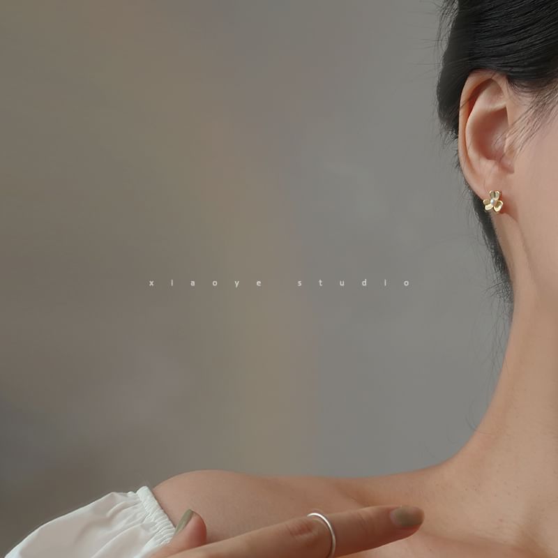 Huggie Earring Flower Silver Faux Sterling Pearl