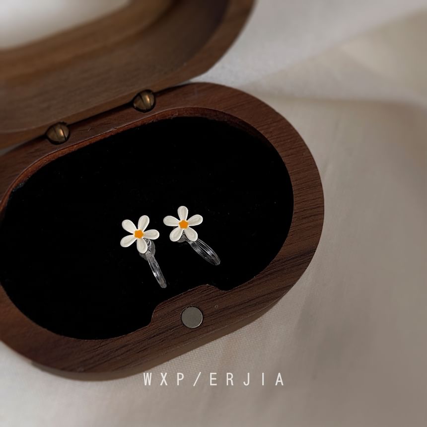 Earring Flower Cuff