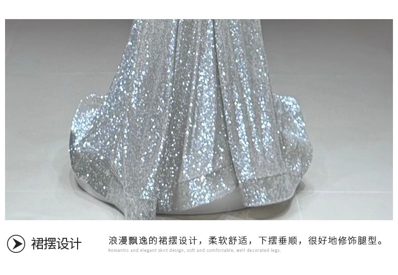 Fluffy / A-Line Halter-Neck Cape Evening Sequined Gown Set Shirred