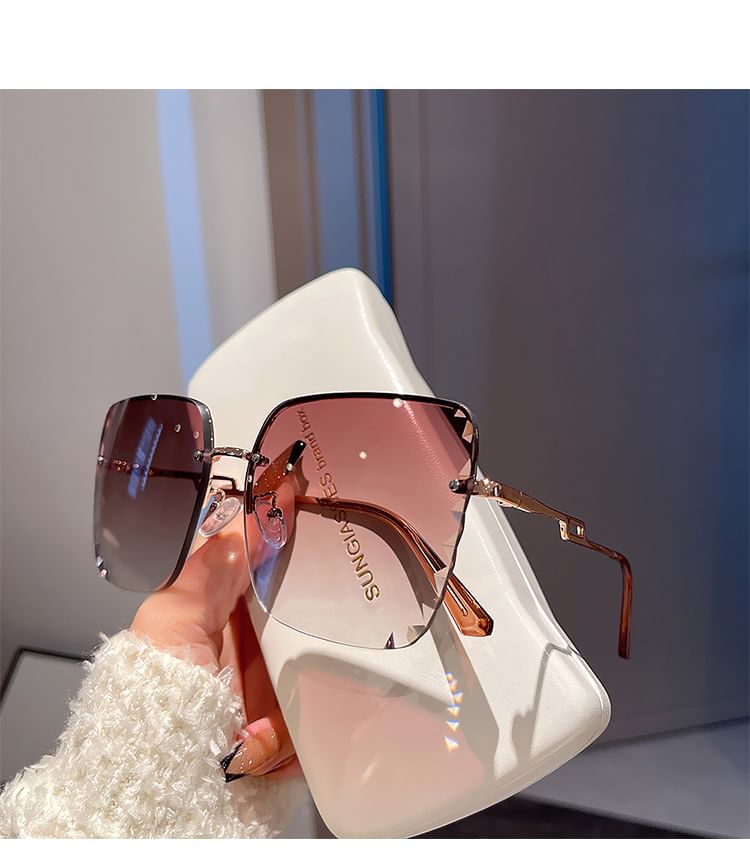 Frame Cut Diamond Sunglasses Half Square