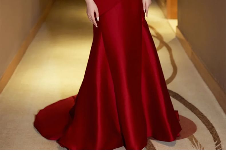 Short-Sleeve Evening Satin Shoulder Trumpet Plain Ruched Off Gown