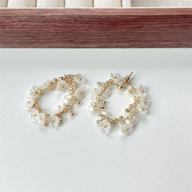Hoop Floral Faux Pearl Fringed Earring
