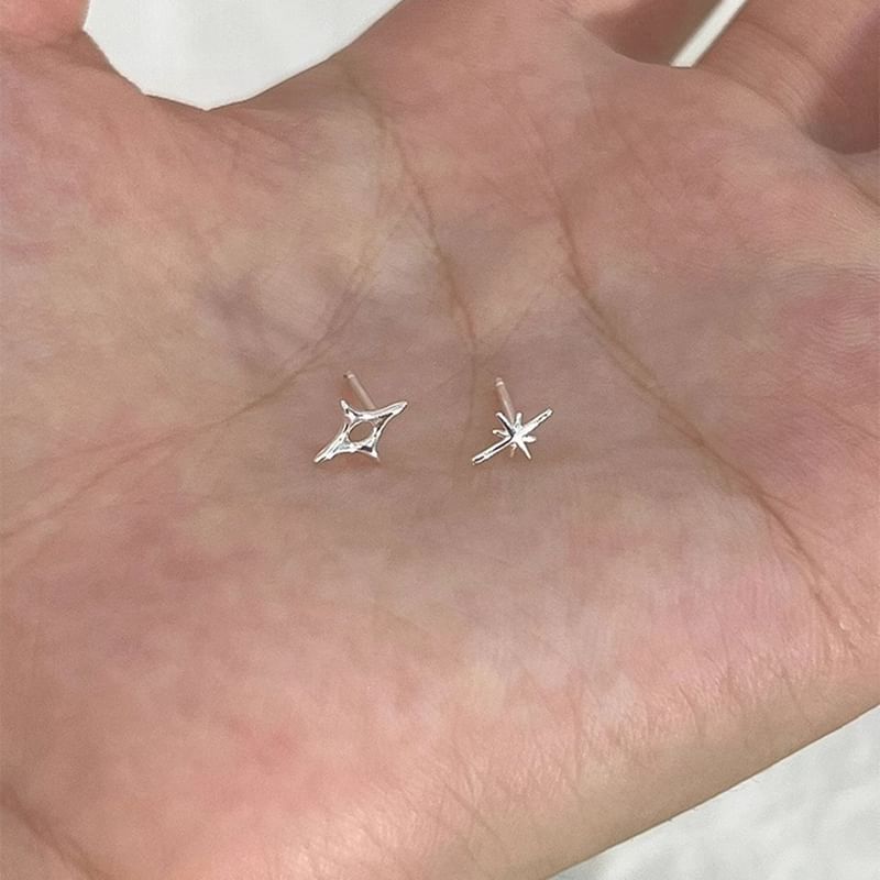 Asymmetrical Earring Stud Star