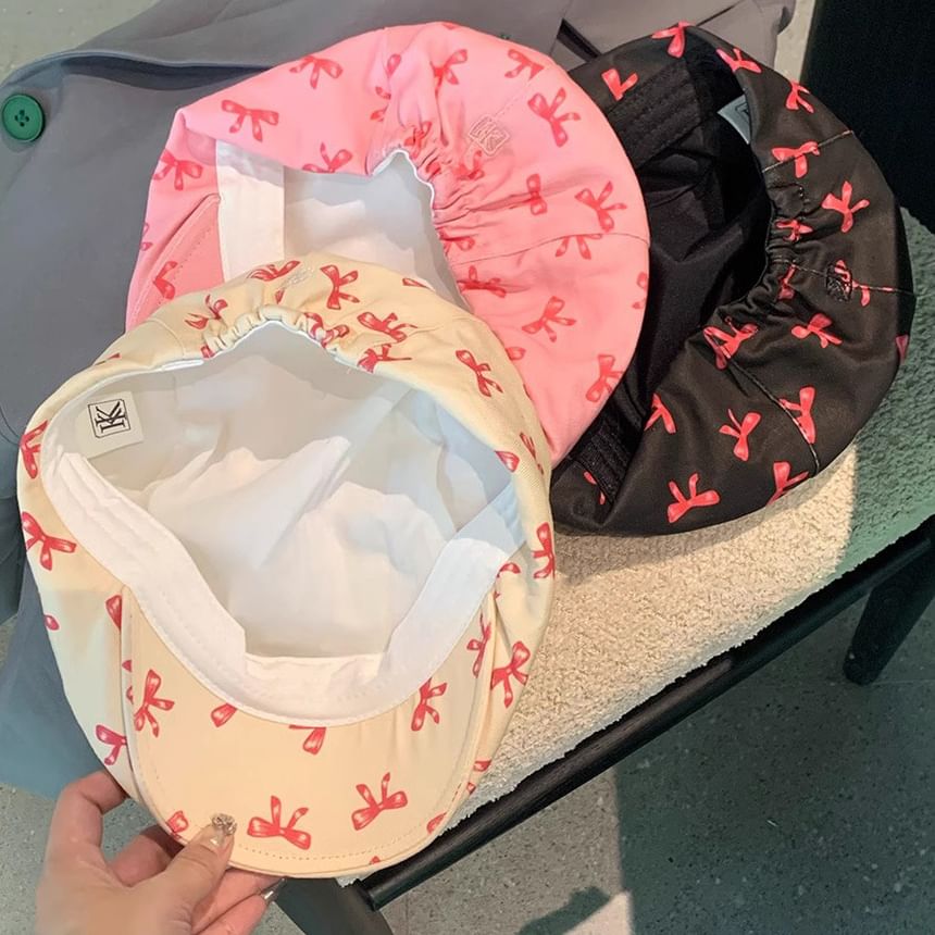 Flat Cap Print Bow