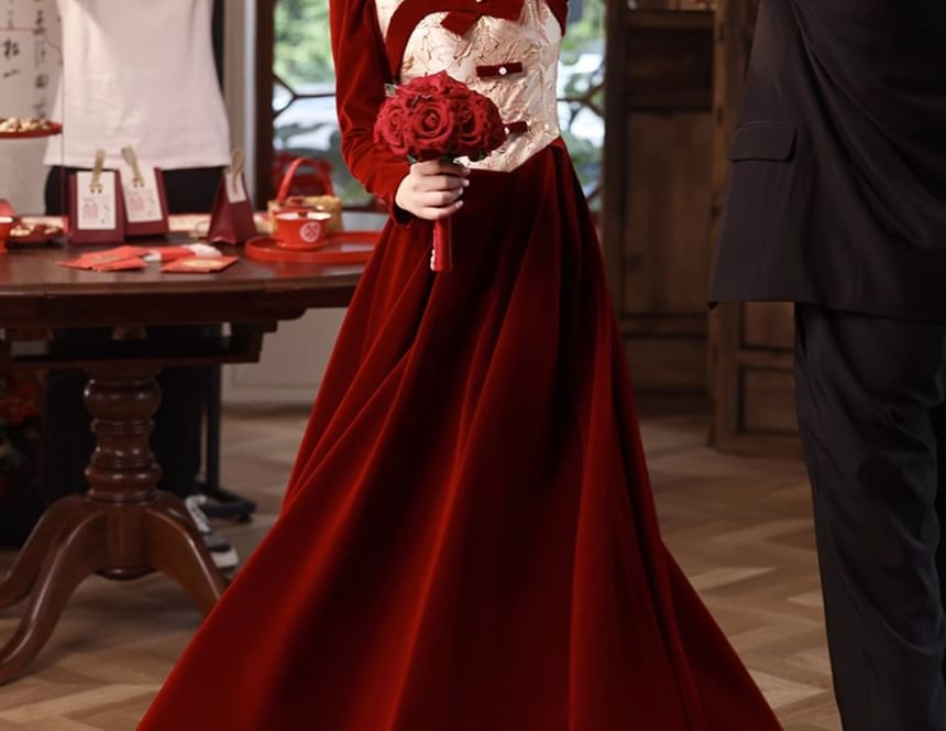 A-Line Gown Velvet Evening Bow Long-Sleeve