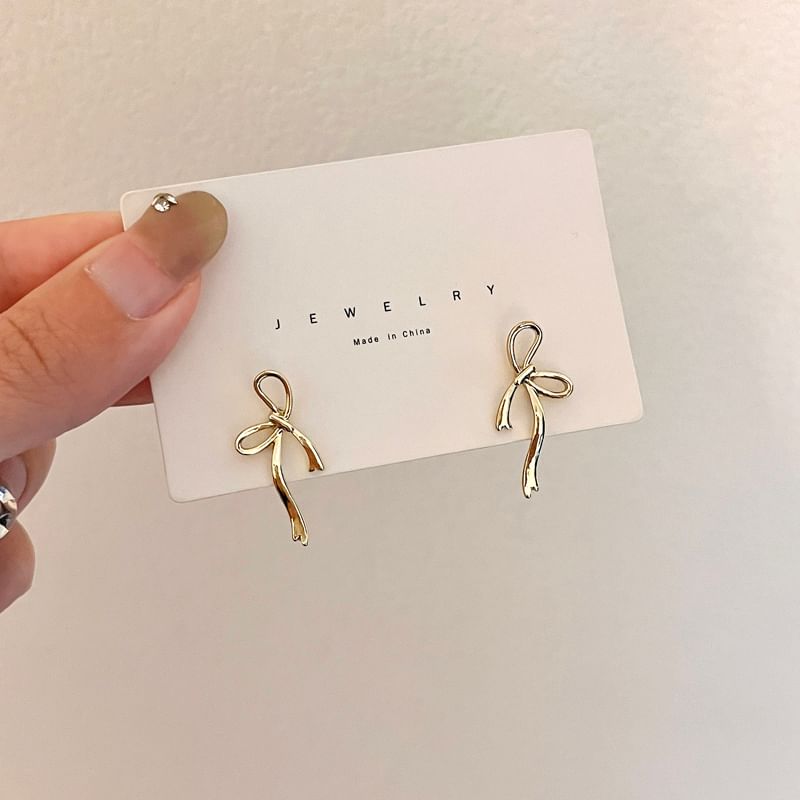 Earring Sterling Ribbon Silver Stud