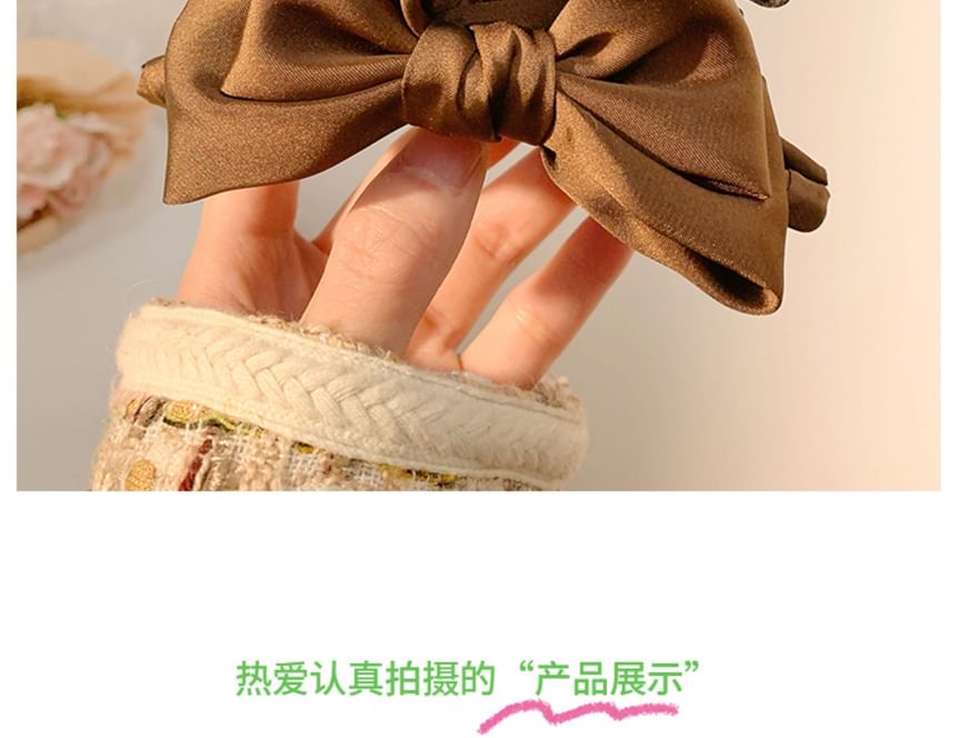Claw Hair Bow