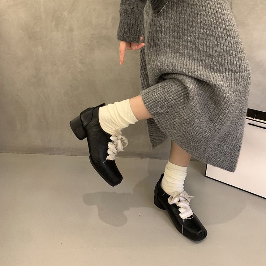 Pumps Square Lace Block Heel Up Toe