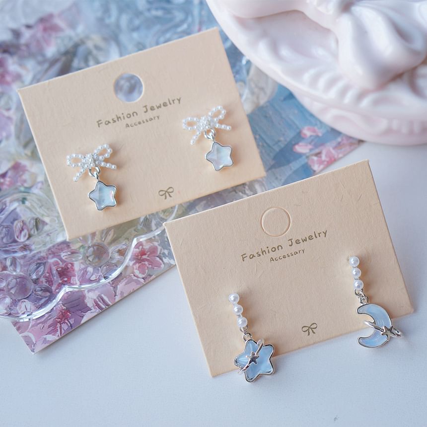Star Pearl Dangle Earring Faux
