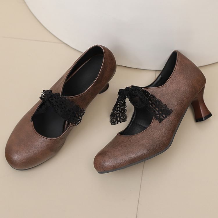 Lace Jane Plain Mary Heel Pumps Low