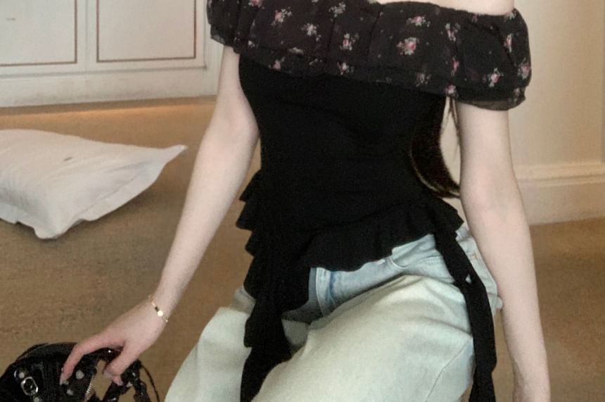 Off-Shoulder Trim Fit Floral Slim Ruffle Panel Tee Cap-Sleeve