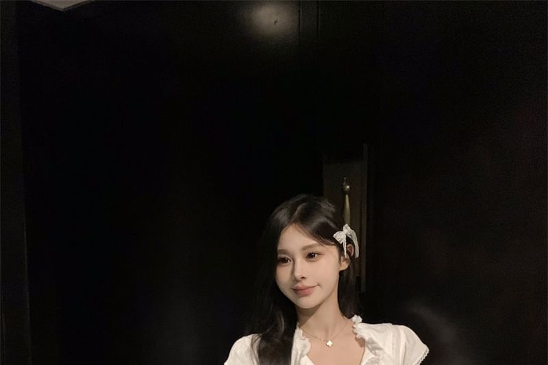 T-Shirt Plain Ruffle Lace Cap-Sleeve Trim