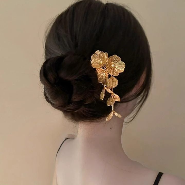 Stick Flower Hair