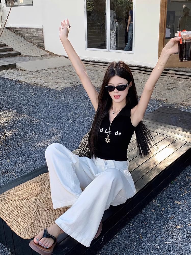 Tank V-Neck Crop Lettering Top