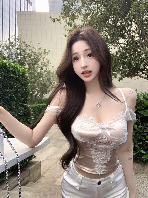 Panel Top Slim Lace Crop Camisole Fit Bow