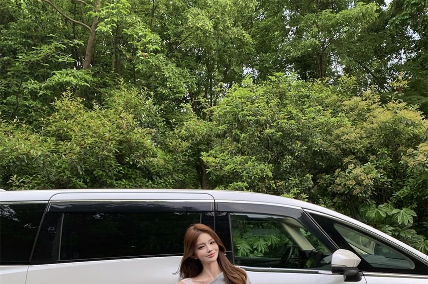 Lace Crop Waist Shoulder Skirt Pencil Panel Cold Set: Sleeveless Mini + Top High