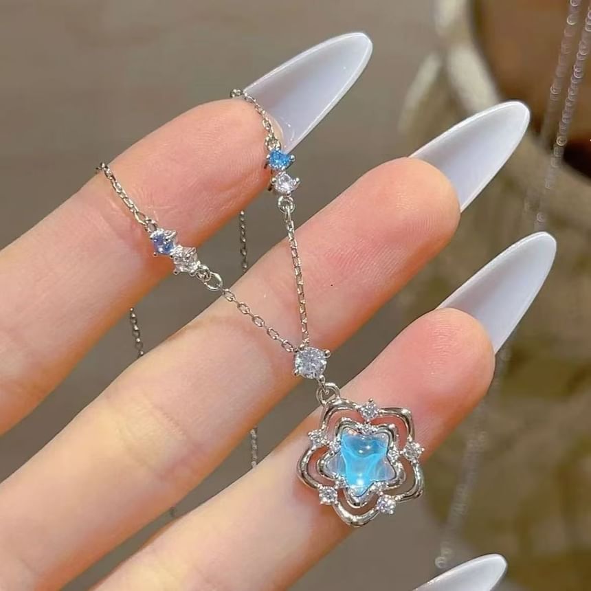 Star Necklace Alloy Pendant