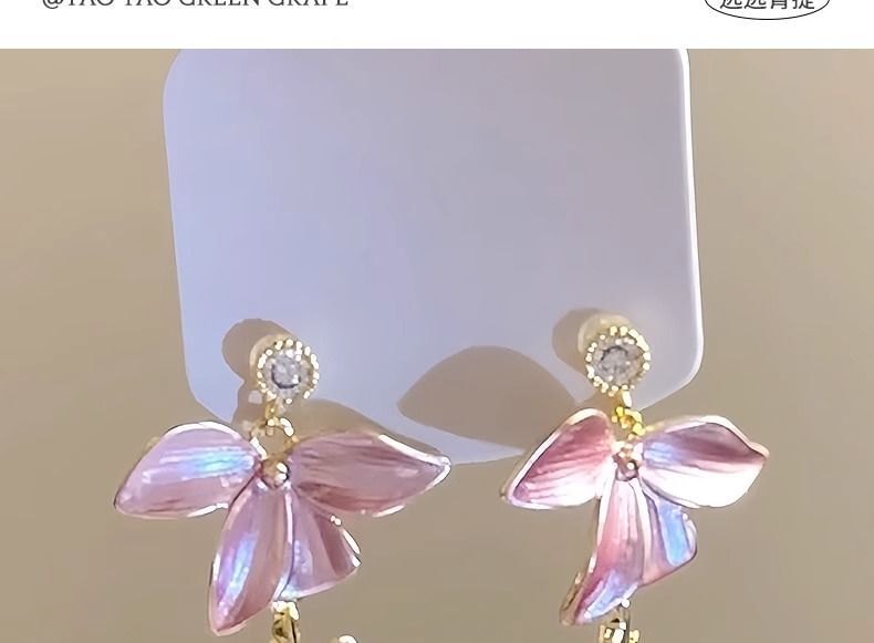 Alloy Floral Dangle Earring