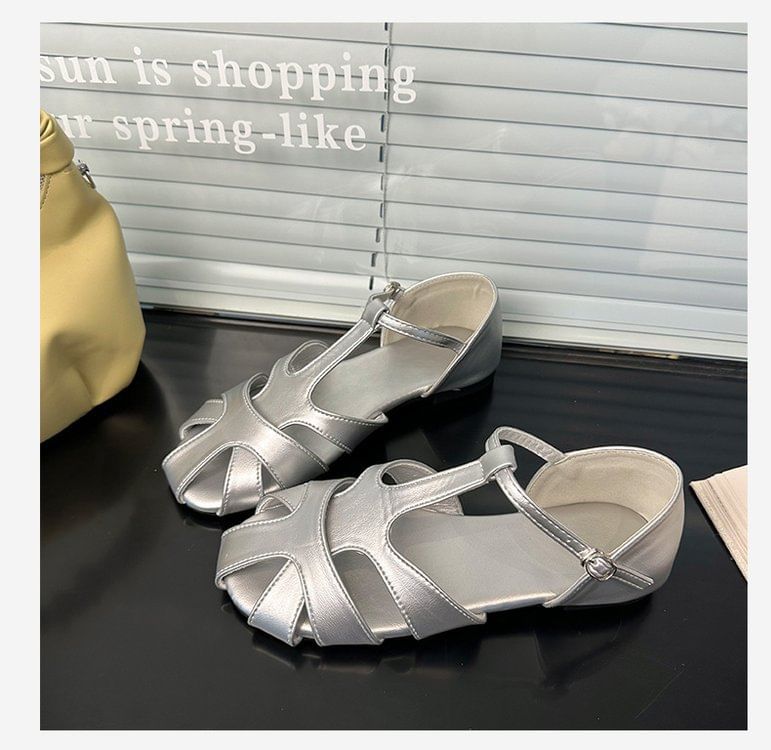 Low Gladiator Sandals Cut