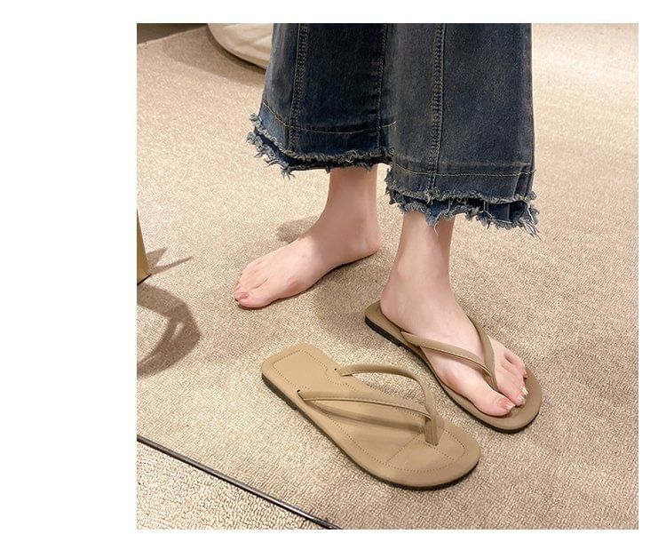 Plain Flat Flip-Flops