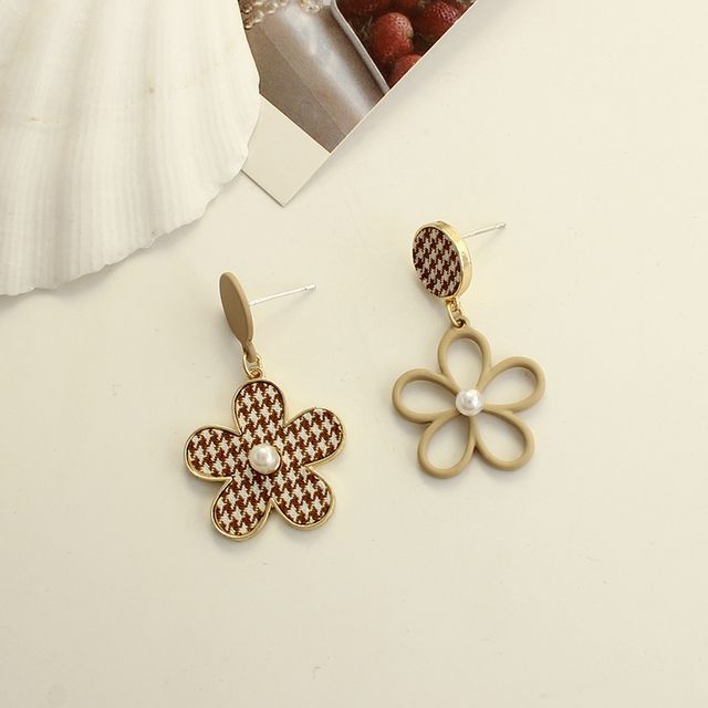 Earring Houndstooth Asymmetrical Alloy Floral Dangle
