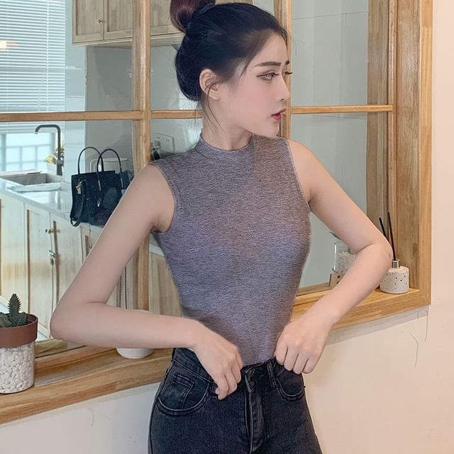 Top Mock Plain Neck Tank