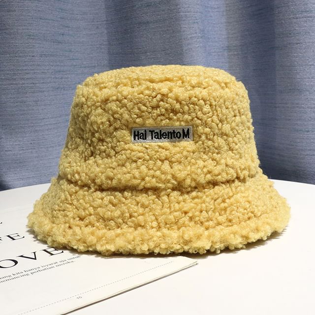 Bucket Fleece Lettering Hat
