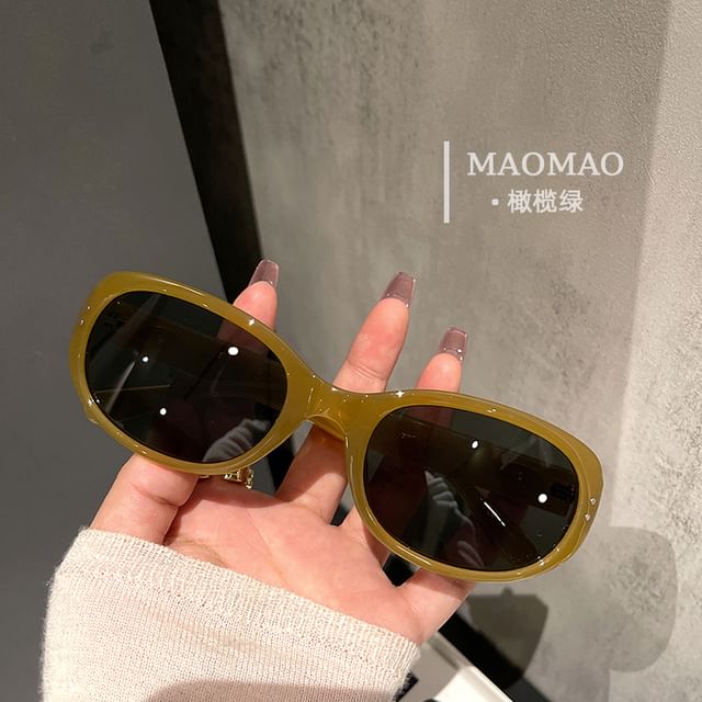 Oval Vintage Sunglasses