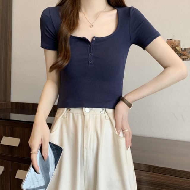 Plain Henley Short-Sleeve Tee