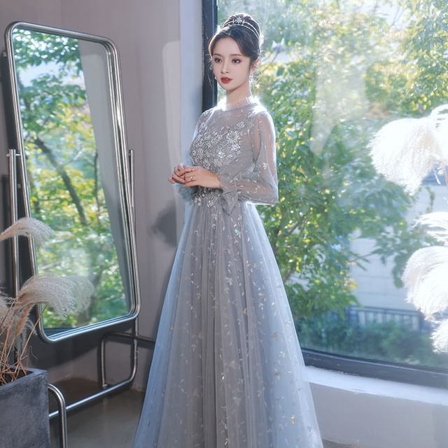 Long-Sleeve Gown (Various Lace A-Line Flower Evening Designs)