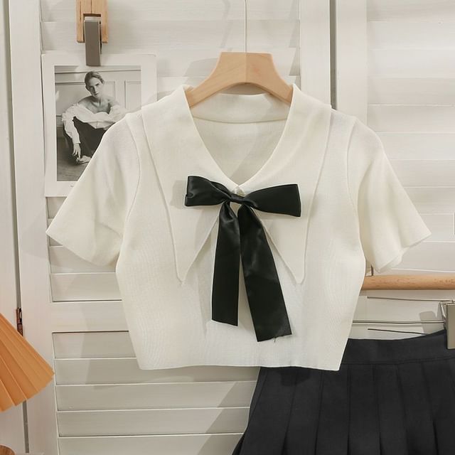 Top Collared Crop Short-Sleeve Knit Bow
