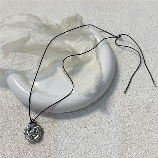 Earring / Floral Necklace Drop