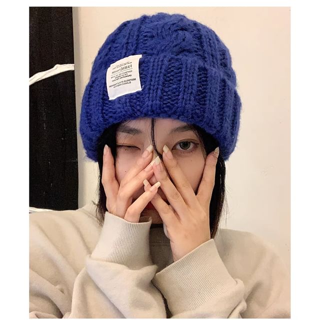 Beanie Fuzzy Plain Knit