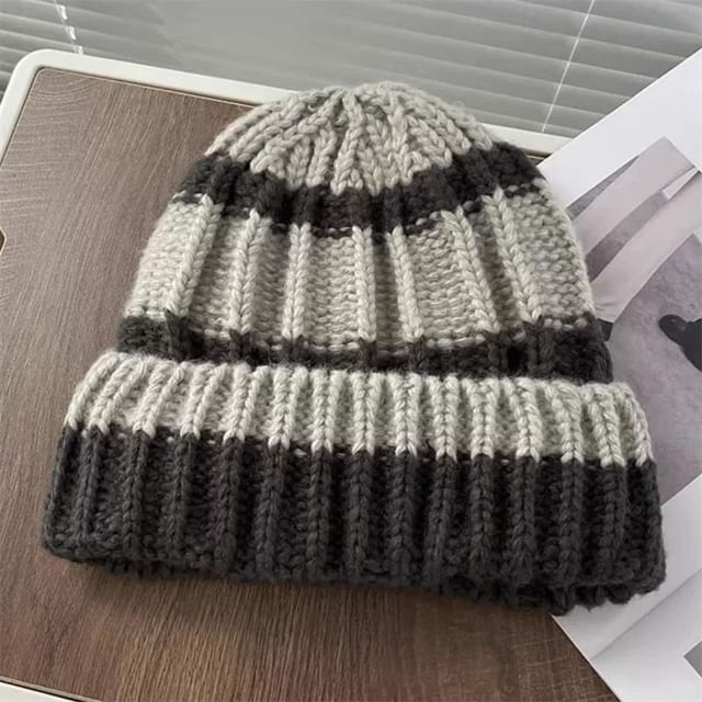 / Plain Beanie Ribbed Striped