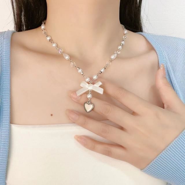 Heart Pearl Bow Necklace Faux