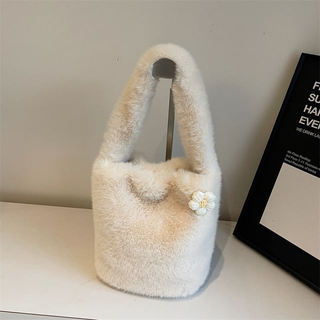 Floral Fluffy Bucket Bag Accent
