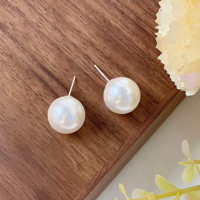 Pearl Designs) Earring (Various Faux Stud