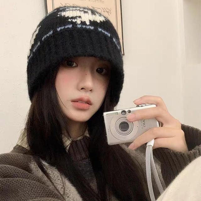 Cloche Knit Hat Patterned