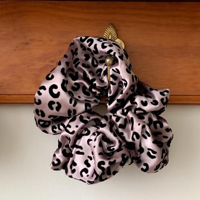 Hair Print Leopard Scrunchie