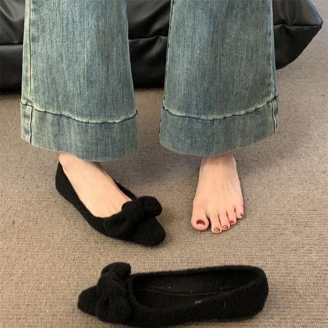 Bow Toe Flats Square