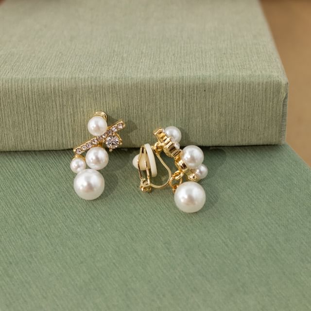 Pearl Earring Rhinestone Clip / Faux Drop On