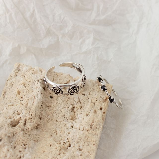 Rhinestone Set Open Ring Flower /