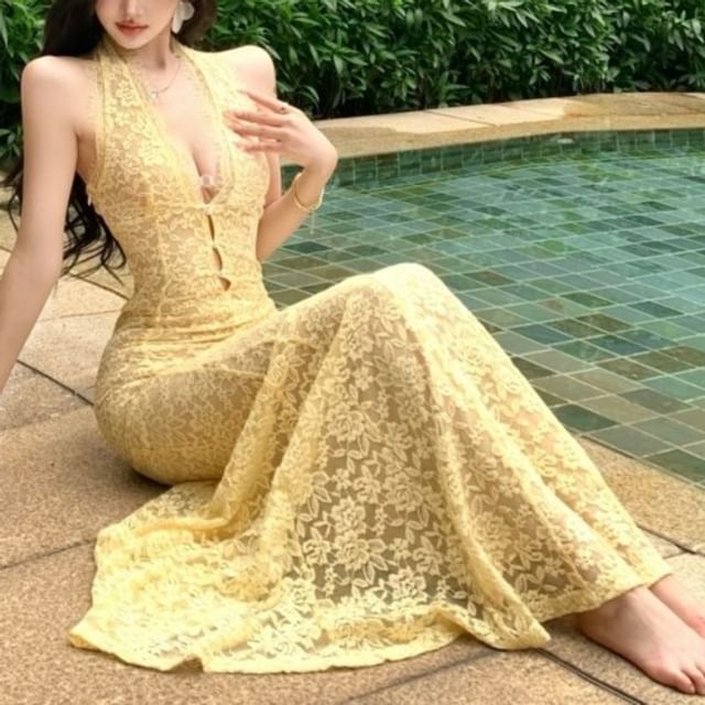 Lace Mermaid Halter V-Neck Gown Evening