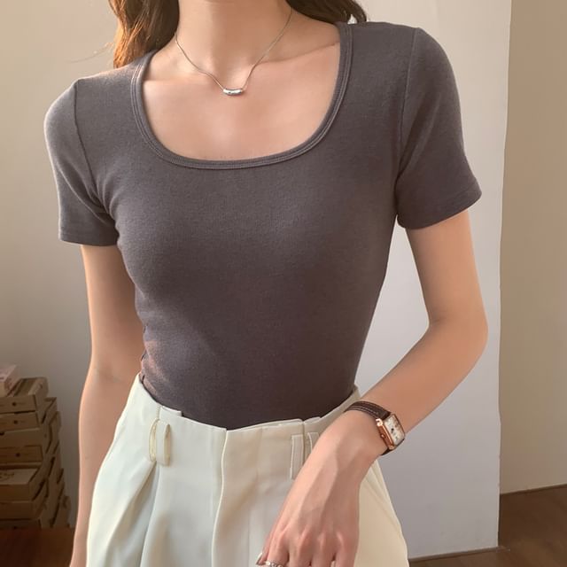 Sleeve Tee Plain Scoop Short Neck