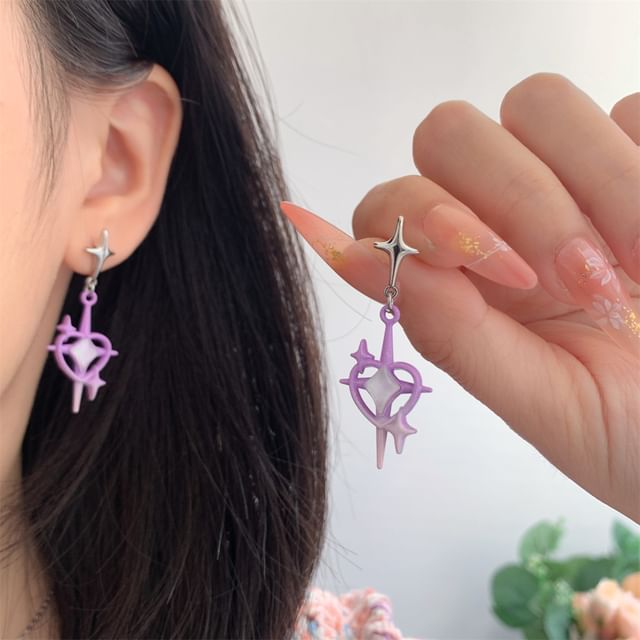 Clip-On Star Earring / Drop