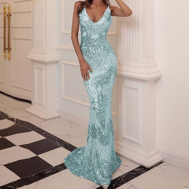 Spaghetti Mermaid Gown Strap Evening Patterned V-Neck Sequin