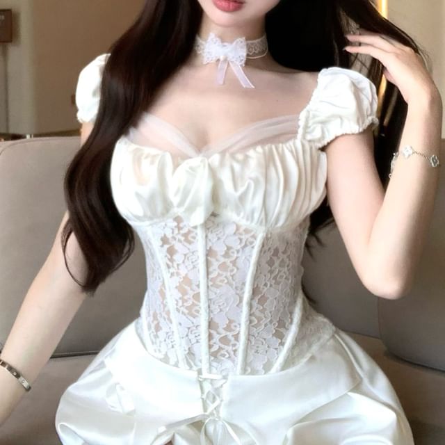 / Balloon Shorts Square-Neck Top Puff-Sleeve Waist High Lace Fishbone